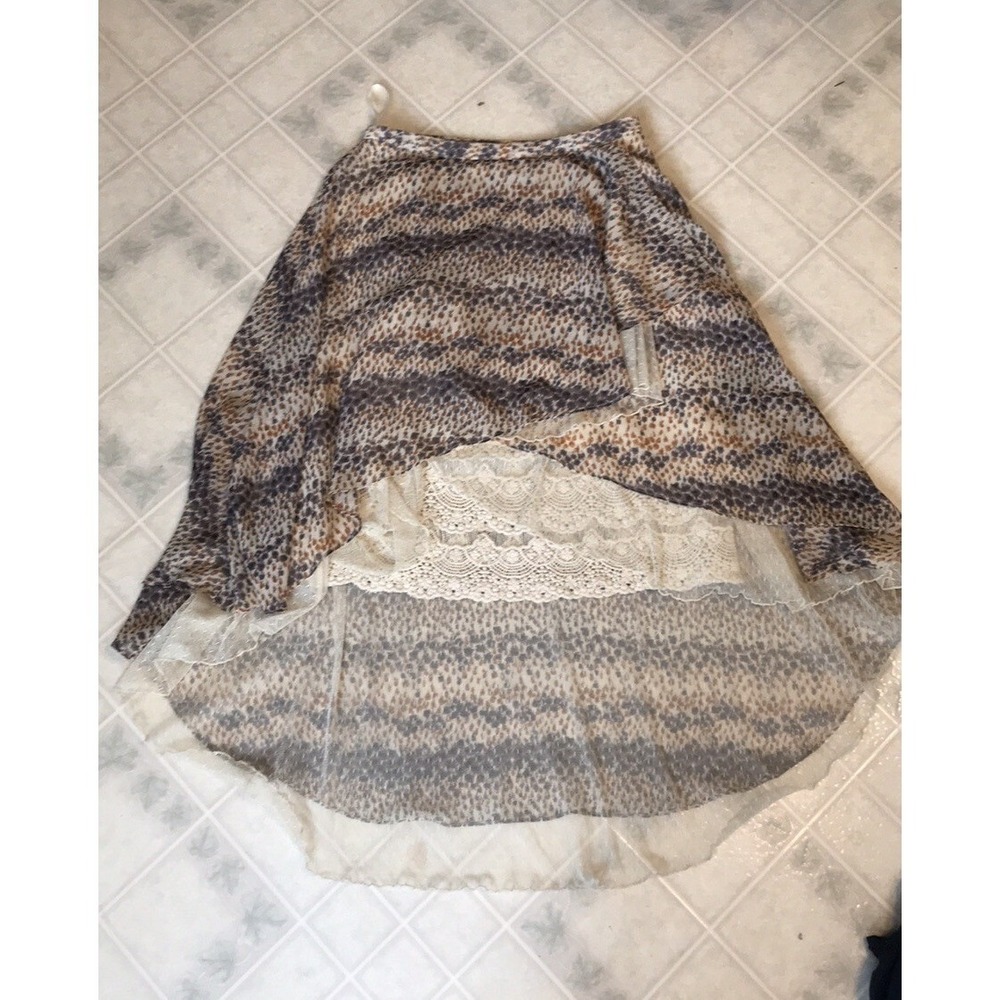 Hazel Skirt Anthropolgie Small Gray Ivory Lace Layered Front Hi-Lo Hemline Fairy